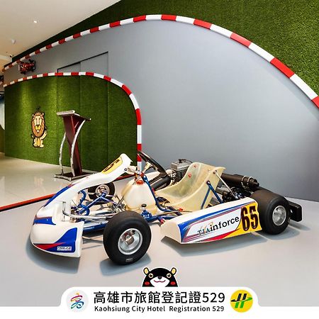 Holiday Garden Hotel Skm Park Kaohsiung Exteriör bild